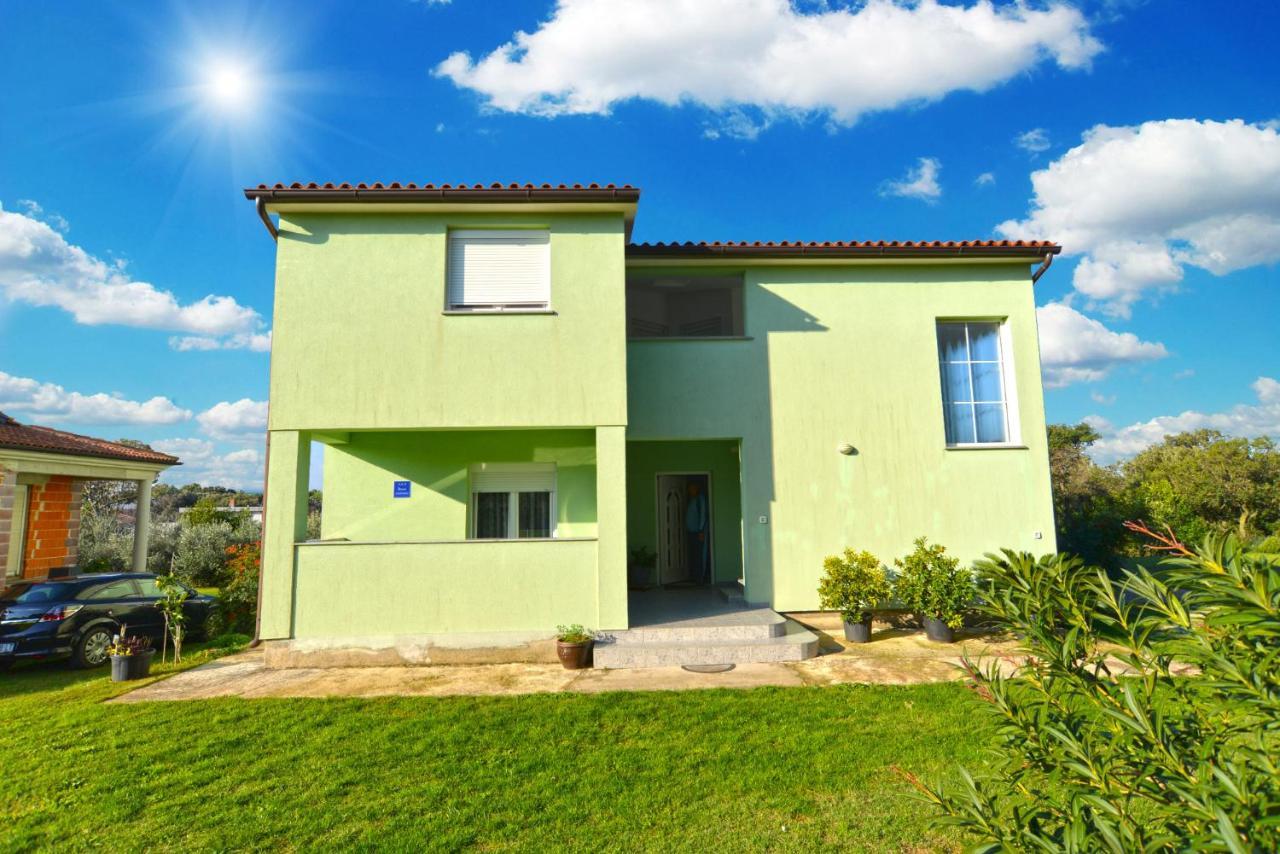 Apartments Bernarda 1773 Banjole Exterior photo
